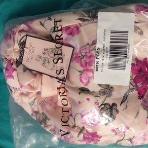 Victoria secrets slippers